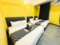 Hotel and Homestay Four Friends Tanah Merah Hotels in Kusial