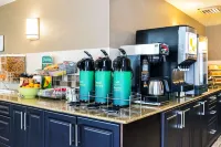 Quality Inn & Suites Yorkton - breakfast