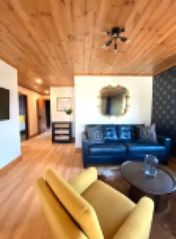Downtown Sweetwater Suite West