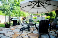 Cozy 2-bedroom pet friendly bungalow in the heart of Springfield