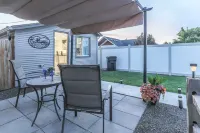 Adorable cottage with king Size bed and a short distance to WW University