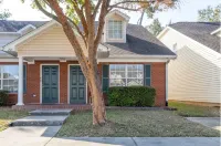 Luxurious Living, Fully Renovated w/ Amenities