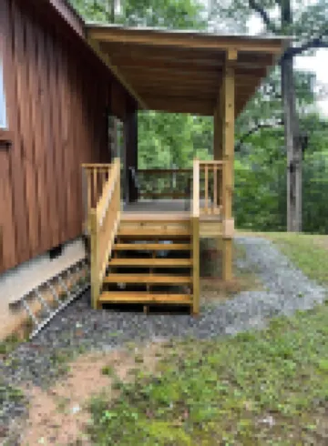 New listingSecluded NEW  Cabin close to Waynesville & Lake Junaluska