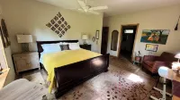 Stunning, cozy home, dog friendly, w outdoor sauna & Hot tub! A true gem.