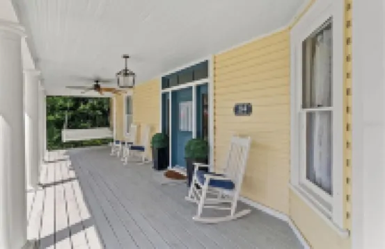 Quiet Historic Family Retreat with Pool--Pet Friendly--No Events