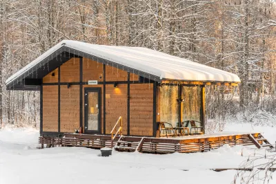Zagorodny Klub Romashka Hotel Hotel dekat Drive Park Ladoga