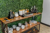 Stunning Penthouse - King Bed - City/River View - Corner Unit - Wells Fargo