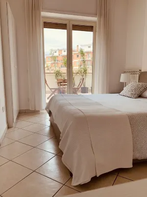 NEW BEAUTIFUL APARTMENT WITH LARGE TERRACE- A CASA DI CAROLINA