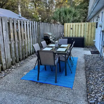Turtle's Nest-Free BEACH pass! 2 King bedrooms, Golf/Fish, Walk to restaurants!