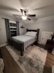 Bring your horses!1 Bdrm Apt, sleeps four in a quiet country setting.