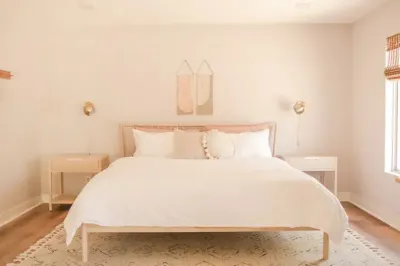 The Mustard Door: 10mins to Park |Fire pit | AC Hotels near The Joshua Tree Art Gallery (JTAG)