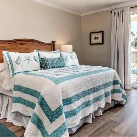 Beachfront, Poolside for Two Pools, 3-Bdrms/3-Baths, Sleeps 8. Perfect Getaway!