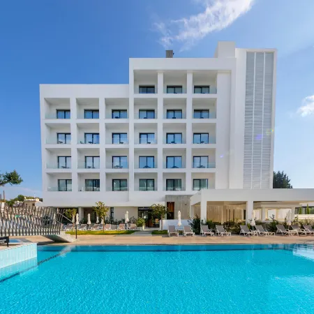 Anemi Hotel & Suites