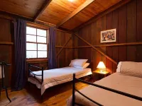 Jacaranda Cottage @ Hidden Valley Retreat Cottages Hotels in Grose Vale