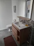 Charmant Appartement Neuf Dans une Maison, à 12 min du Pal, Climatisé, Parking