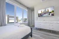 Spacious 5BR Modern Duplex Near Disney – Perfect for Groups & Families!