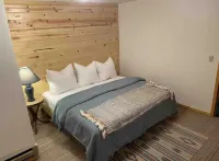 Cozy Lakeview Cabin outside Jackson HolePallisades Reservoir