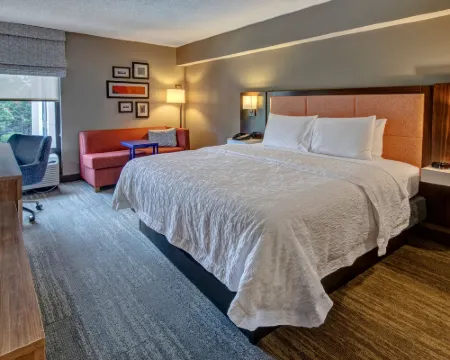 Hampton Inn Elizabeth City Hotels in Pasquotank County