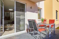 Modern and Cozy Comfort Vacation Apartment with Terrace, Only 250 m to the Beach