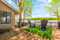 Osage Beach lakefront house - Gorgeous views!