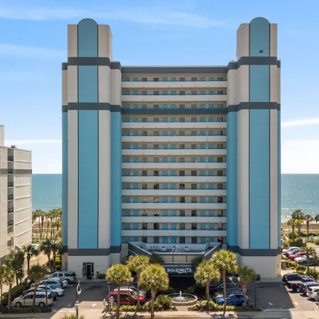 Direct Oceanfront, Separate Bedroom, Full Kitchen - Rates Lower Than Last Year !
