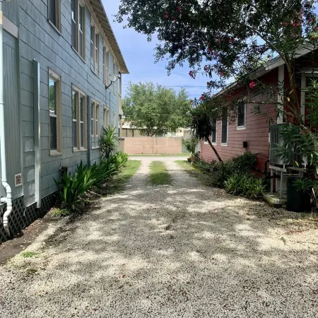 Downtown Lodge-Clean-Pet Friendly-Free Parking