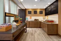 Hampton Inn & Suites Yonkers - breakfast