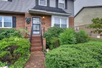 Townhome in Elizabethton, TN near Tweetsie Trail