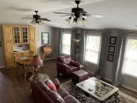 Just off Main near Taylors Mill - CLEAN & COMFY