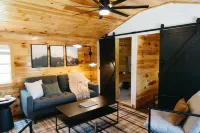 Boone's Bluff RRG- HUMBLE COZY STAY w/ Firepit