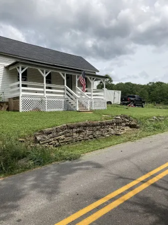 Bourbon Trail & Relaxing Rural Spot. Restored Farmhouse on 22 Private Acres.