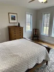 Sleeps 6, custom, gorgeous home on 180 acres, amazing views of Old Rag Mountain Hotels in Robertson