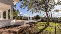 Villa Petrone | Luxury Four Seasons-Jacuzzi&Pool