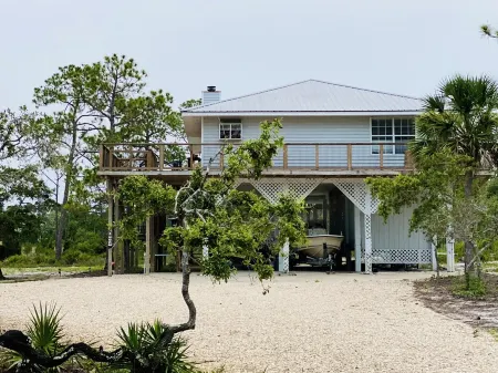 Hooked on Bayou? Waterfront! Kayaks, Fishing, Dock, Overlooking Bayou & Gulf!