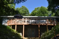 Lakeside Getaway in the Nicolet National Forest on Beautiful Butternut Lake