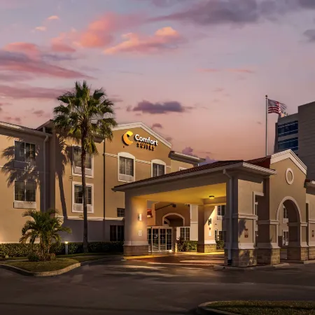 Comfort Suites Downtown