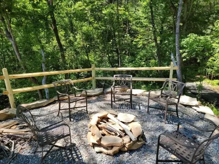 A secluded haven near the beautiful Toccoa