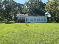 Experience Tranquility in Mercy Me Lake House on Lake d'Arbonne