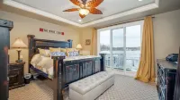 Private Pool & Spa, Outdoor Kitchen, Boat Ramp, Great Views & Flat Lot