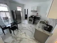 The Valley Section Of Orange Hotels in City of Orange