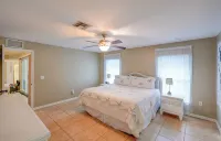 Sea La Vie 3/2 Pool & Jacuzzi Close to Downtown Fort Myers River District