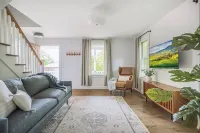 A+ Amenities~ Fire Pit~ 2 Kings~ Pets~ EV Charger
