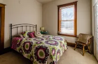 HIKE, BIKE & EXPLORE ZION NATIONAL PARK & GOOSEBERRY MESA, CEDAR BREAKS & MORE! Hotels near Walgreens