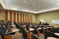 DoubleTree by Hilton Hotel Springfield