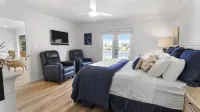 Lake Front House sleeps 12