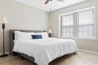 Cozy Retreat Centrally Located near  DFW & Stadium Hotels near J.B. Sandlin Park