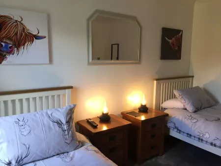 New - Central Portree Sleeps 4
