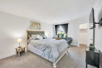 35% Off Summer Special Serene Cozy Condo Hotels in Summerlin