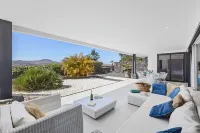 Villa Odo - Luxury villa with heated pool - Wifi