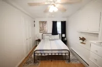 Cheerful 1 bedroom, Close to Beaches, Central Location